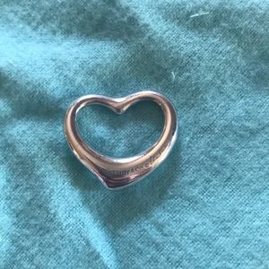 Tiffany’s large open heart pendant